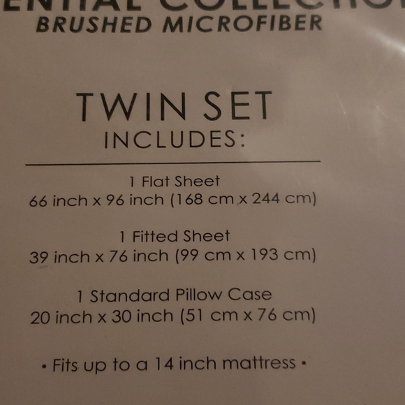 Essential Collection Twin set - Picture 3 of 3